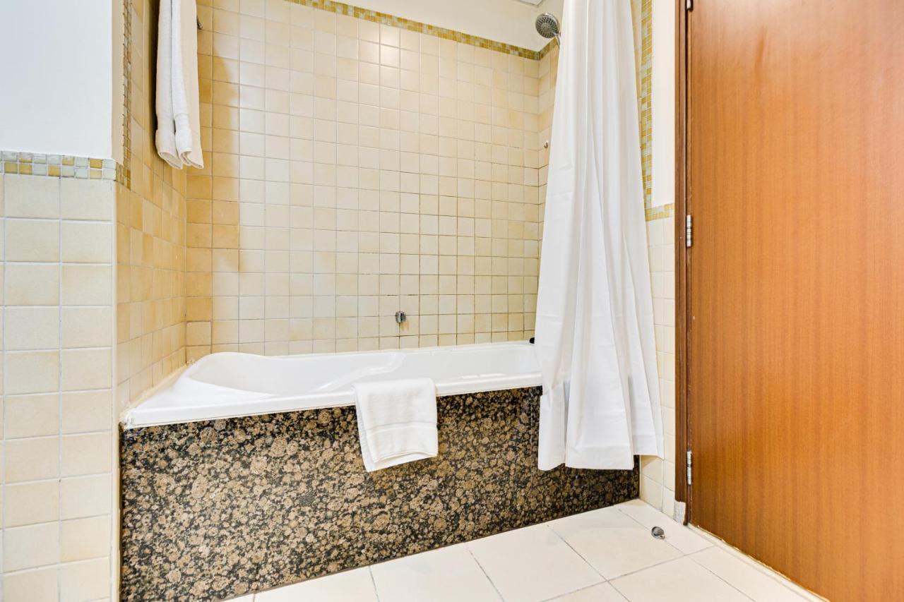 Wonderful Apartment Near The Beach Sadaf Jbr Дубай Екстериор снимка